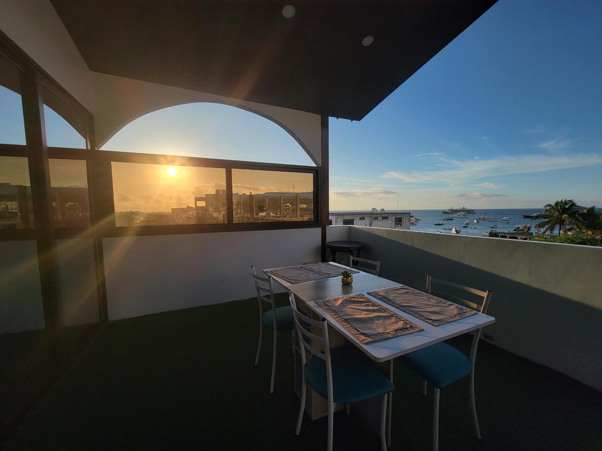 Hostal Gosen Puerto Baquerizo Moreno Eksteriør billede