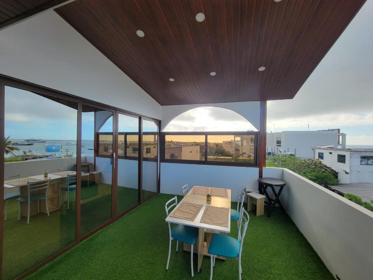 Hostal Gosen Puerto Baquerizo Moreno Eksteriør billede